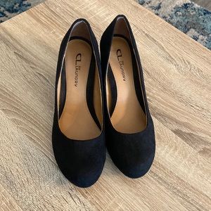 Women’s Black Wedge Closed Toe Heels